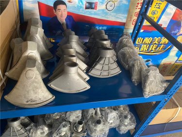 灑水車前噴鴨嘴（用于灑水車前置前噴頭，大小規(guī)格的前鴨嘴，沖洗地面）